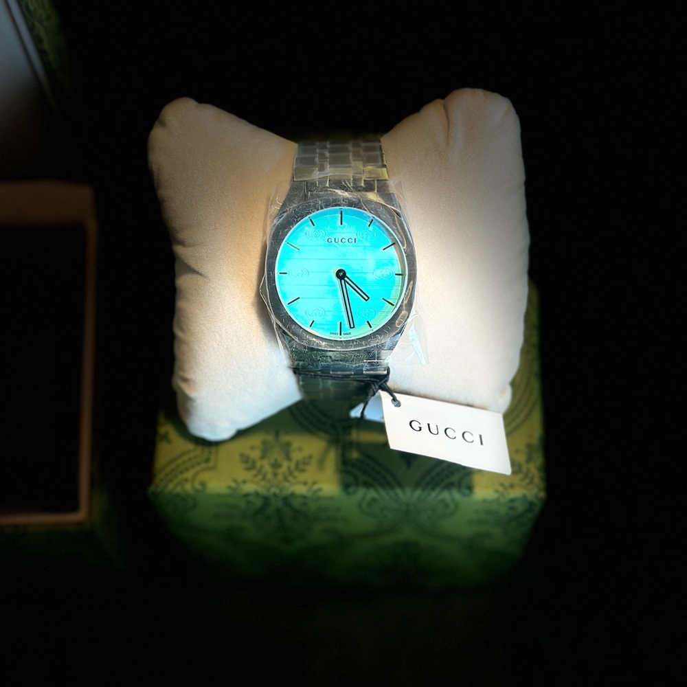 COPY - Gucci 25h 38mm watch